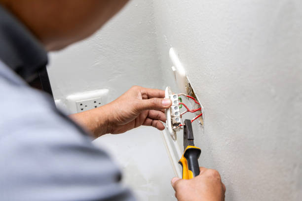 Best Affordable Emergency Electrician  in Bertsch Oceanview, CA